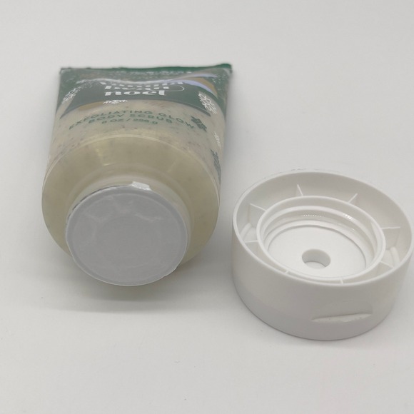 Bath Body Works Vanilla Bean Noel Exfoliating Glow Body Scrub 8oz Holiday Glow - Picture 7 of 8